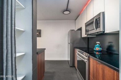 1b kitchen galley