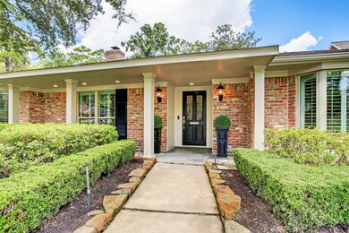 10038 Valley Forge Dr, Houston, TX 77042 - photo 3