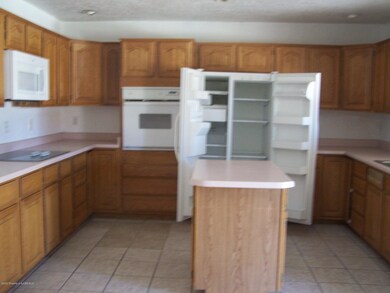 4200 Beckland Dr, Farmington, NM 87402 - photo 2