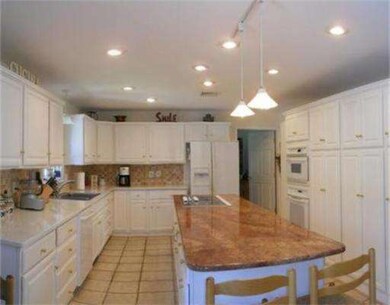 62 Claybrook Rd, Sunderland, MA 01375 - photo 3