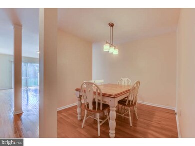 202 Heskers Ct, Monmouth Junction, NJ 08852 - photo 6