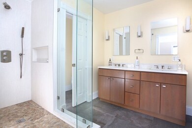 31 Bowdoin St unit 4, Boston, MA 02114 - photo 6