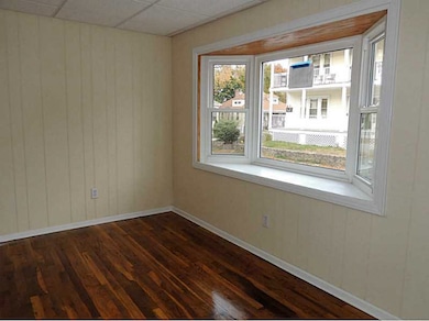 42 Tweed St, Pawtucket, RI 02861 - photo 6