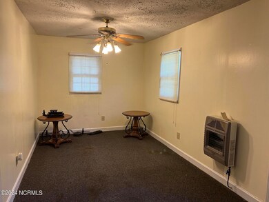 Den/Bonus Room