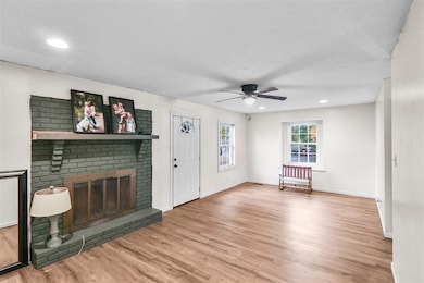 337 Eugene Keen Rd, Scottsville, KY 42164 - photo 2