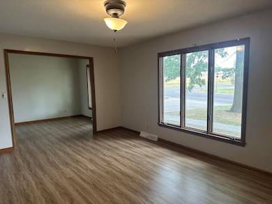 2 E Black St, Marshall, MO 65340 - photo 6