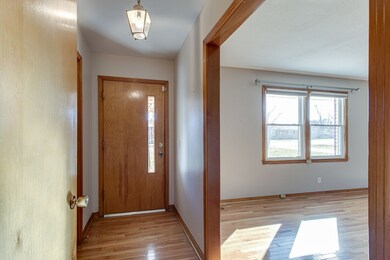 308 Stardust Dr, Shelbyville, TN 37160 - photo 5