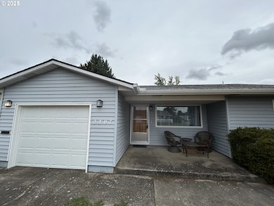 2207 Oregon Ct, Woodburn, OR 97071 - photo 2