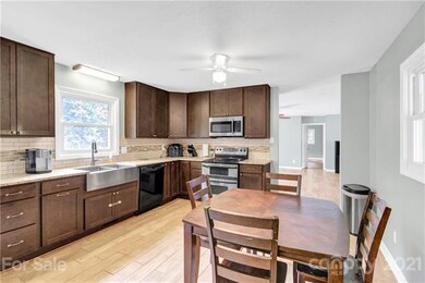 1940 Kendrick Cir, Shelby, NC 28152 - photo 4