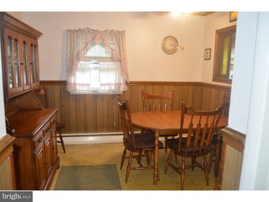 315 Mohican St, Essington, PA 19029 - photo 7