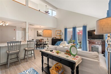 813 Williamsburg Cir, Warwick, RI 02886 - photo 3