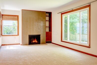 Living - Fireplace