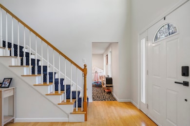 34 Gabrielle Dr, Hudson, NH 03051 - photo 2