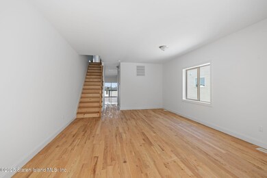 1372 Forest Hill Rd unit 1b, Staten Island, NY 10314 - photo 5