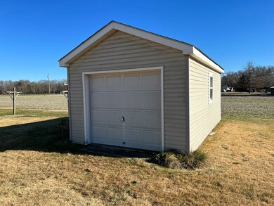 Detached Garage