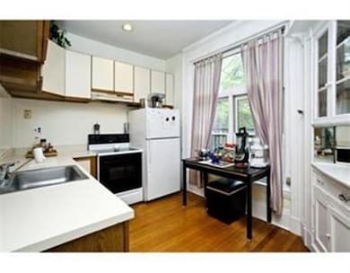 905 Beacon St unit 1, Boston, MA 02215 - photo 6