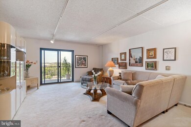 21323 Valley Forge Cir unit 1323, King of Prussia, PA 19406 - photo 7