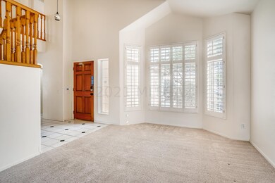 08 Foyer