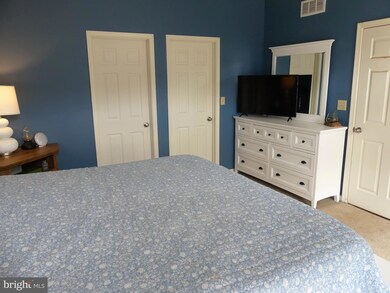 2150 Hidden Meadows Ave, Pennsburg, PA 18073 - photo 4