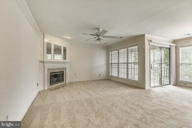 8205 Crossbrook Ct unit 202, Lorton, VA 22079 - photo 4