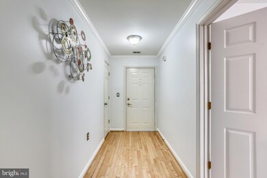 125 Timberbrook Ln unit 102, Gaithersburg, MD 20878 - photo 2
