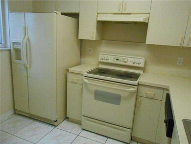 8374 SW 152nd Ave unit 53, Miami, FL 33193 - photo 5