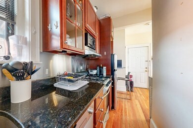 75 Burbank St unit 201, Boston, MA 02115 - photo 5