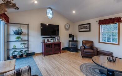 28 Wellington Rd, Rindge, NH 03461 - photo 5