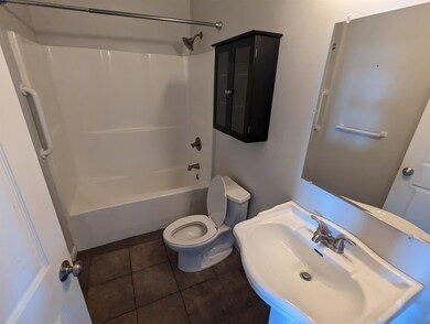 9 Simon St unit 203, Nashua, NH 03060 - photo 2