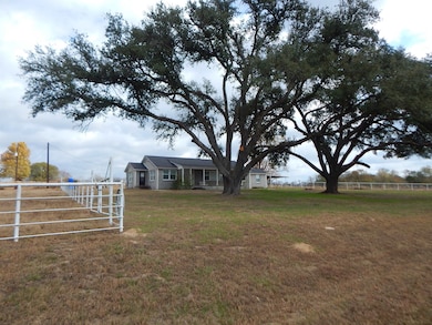 5056 Fm 852, Gilmer, TX 75644 - photo 2