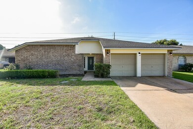 7326 Bubbling Brooks Ln, Houston, TX 77095 - photo 2