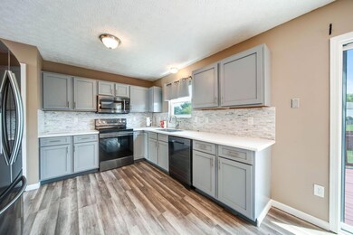 3199 Andy Terrace, Columbus, OH 43223 - photo 5