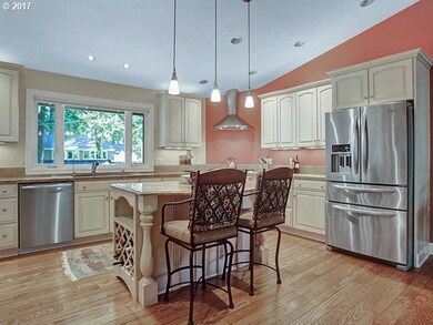 1898 Oak Knoll Ct, Lake Oswego, OR 97034 - photo 6