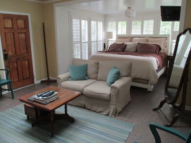 902 Burke Ave, McComb, MS 39648 - photo 6