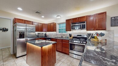 136 Primrose Ln, Milford, PA 18337 - photo 3