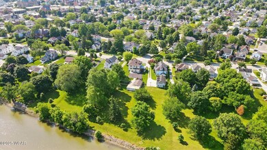 414 W Auglaize St, Wapakoneta, OH 45895 - photo 4