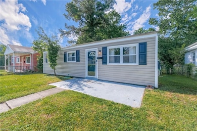 1319 W 41st St, Norfolk, VA 23508 - photo 2