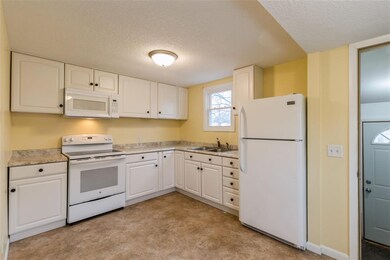 6332 N Division St, Davenport, IA 52806 - photo 6