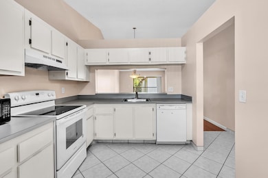 22124 Palms Way unit 2060, Boca Raton, FL 33433 - photo 7