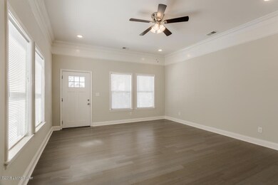 305 S Spring St-2