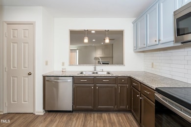 7-web-or-mls-1505-15 Clermont (4 of 20)