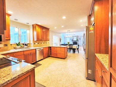 61 Fisher St, Northborough, MA 01532 - photo 4