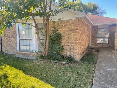 1634 Windmill Ln, Mesquite, TX 75149 - photo 2