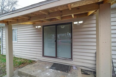546 Emmit Ave-4