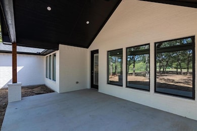 131 Post Oak Ln, Springtown, TX 76082 - photo 7