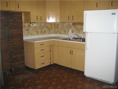 Kitchen Eat in Kitchen