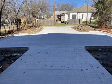 1205 W Morton St, Denison, TX 75020 - photo 4