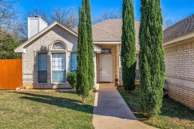 302 N Holloway St, Cleburne, TX 76033 - photo 2