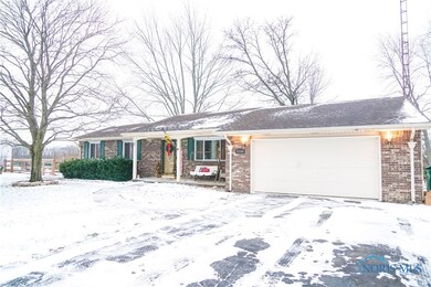 23104 W Winfield Dr, Genoa, OH 43430 - photo 3