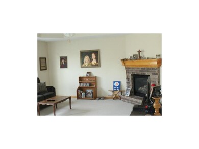 1013 Country Ln, Raymore, MO 64083 - photo 4